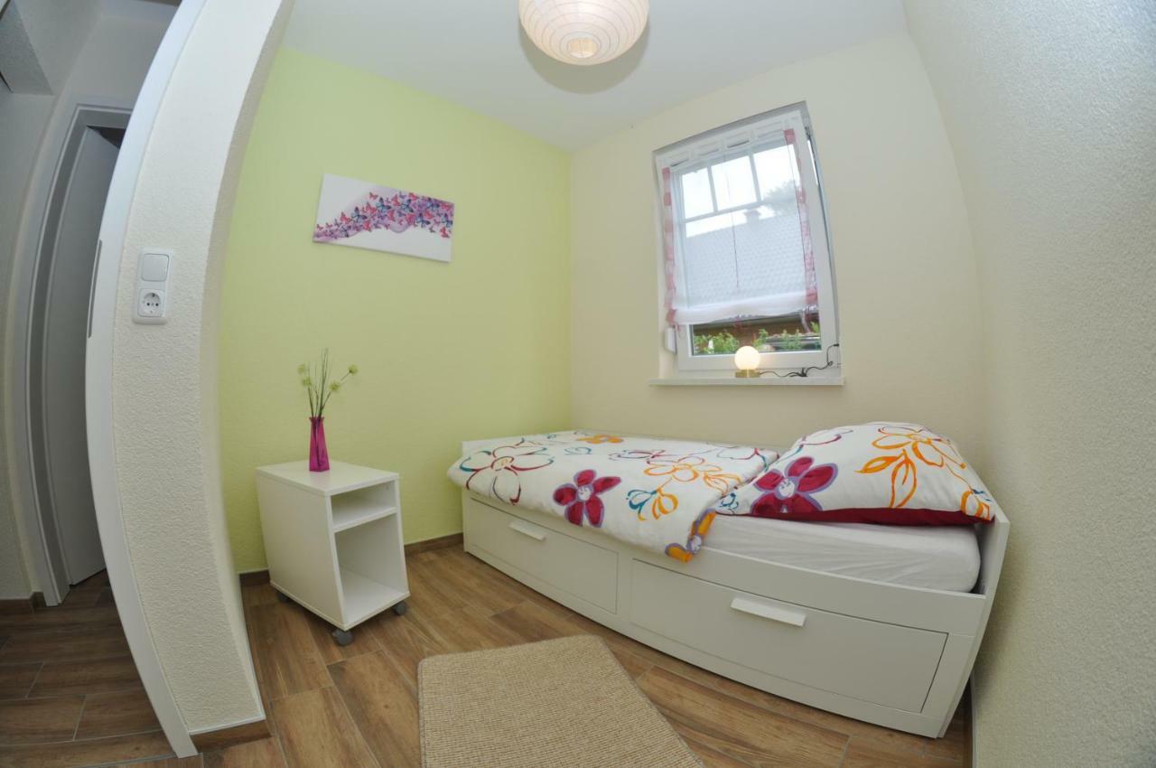 Ferienhaus Mueritzzauber / Eg-Appartement Marienfelde ภายนอก รูปภาพ